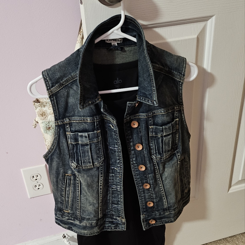 Express blue denim vest